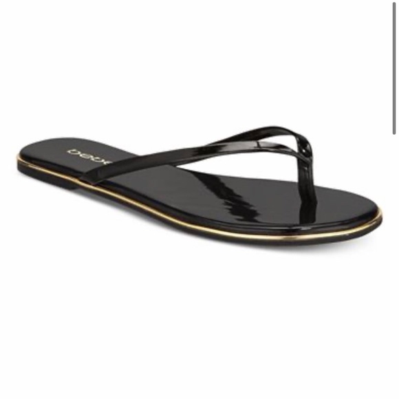 bebe flip flops